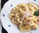 Pasta panna e prosciutto