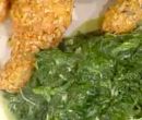 Coscette croccanti di pollo con spinaci filanti