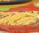 Spaghettoni con vongole e carciofi alla mentuccia